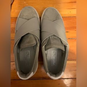 GREIGE PUMA SNEAKERS